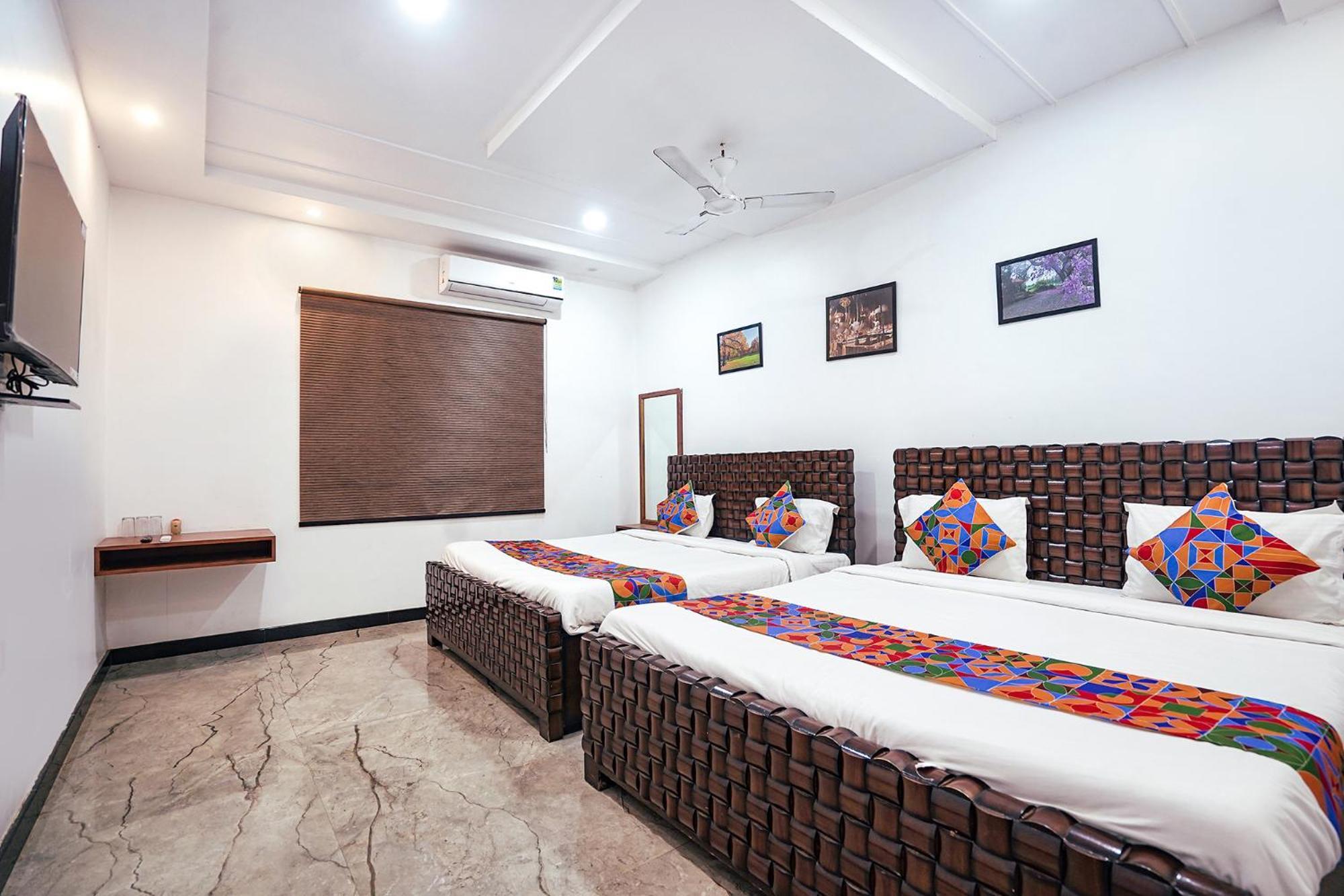 Fabhotel Villa De Benares Exterior photo